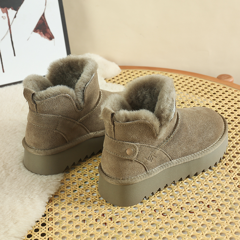 真皮羊毛加厚雪地靴厚底一脚蹬