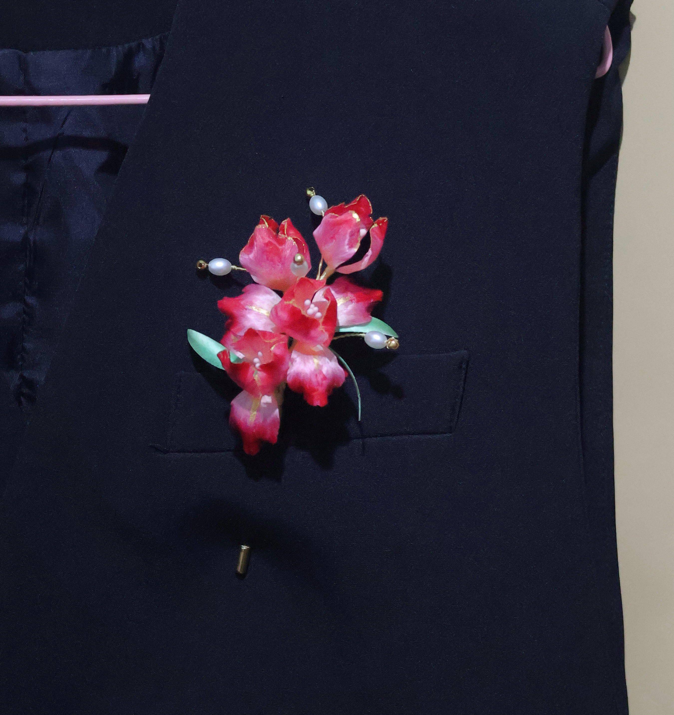 非遗绒花鸢尾花胸针 轻奢西装礼服 小众高级感 国风气质胸花 婚嫁