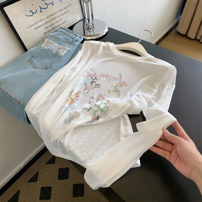 白色薄款微透印花长袖防晒罩衫T恤女2025新款爆款夏日绝美小上衣