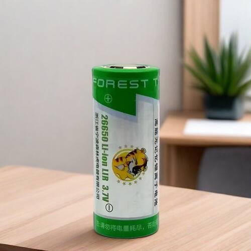 正品森林虎北极虎科虎强光手电筒原装26650充电锂电池3.7v6000mah