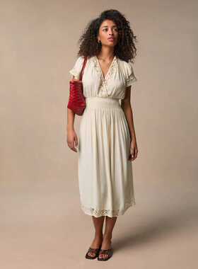 拼接蕾丝连衣裙女2024年夏季新款小众设计感白色长裙显瘦气质裙子