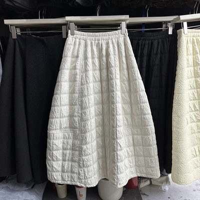 韩系复古格子夹棉花苞半身裙