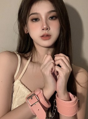 加绒皮质pu手铐女道具玩具脚镣铁脚链不伤手拍照道具COS辣妹学生