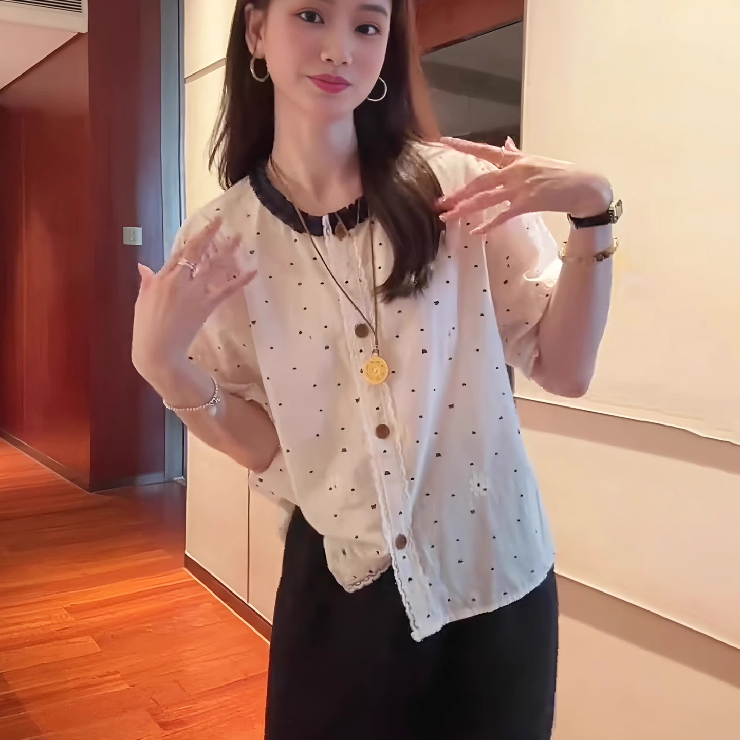 蕾丝泡泡短袖衬衫女2025