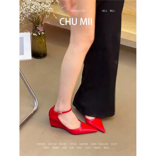 式气质坡跟单鞋小众高级感高跟鞋