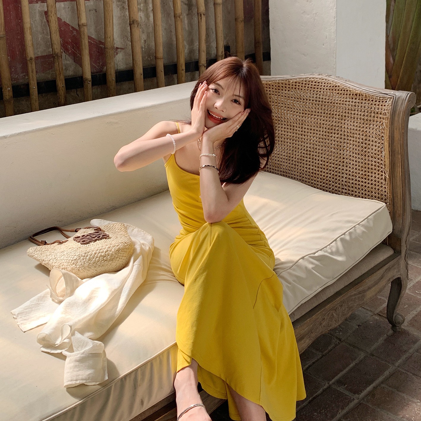 气质设计感时尚吊带长款连衣裙