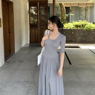 长裙女 淡人系 面膜连衣裙春夏新款 流行单品显瘦修身