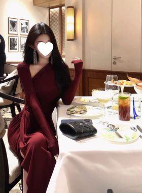 【杜塞之夜】斜肩褶皱长裙女设计感收腰修身包臀连衣裙