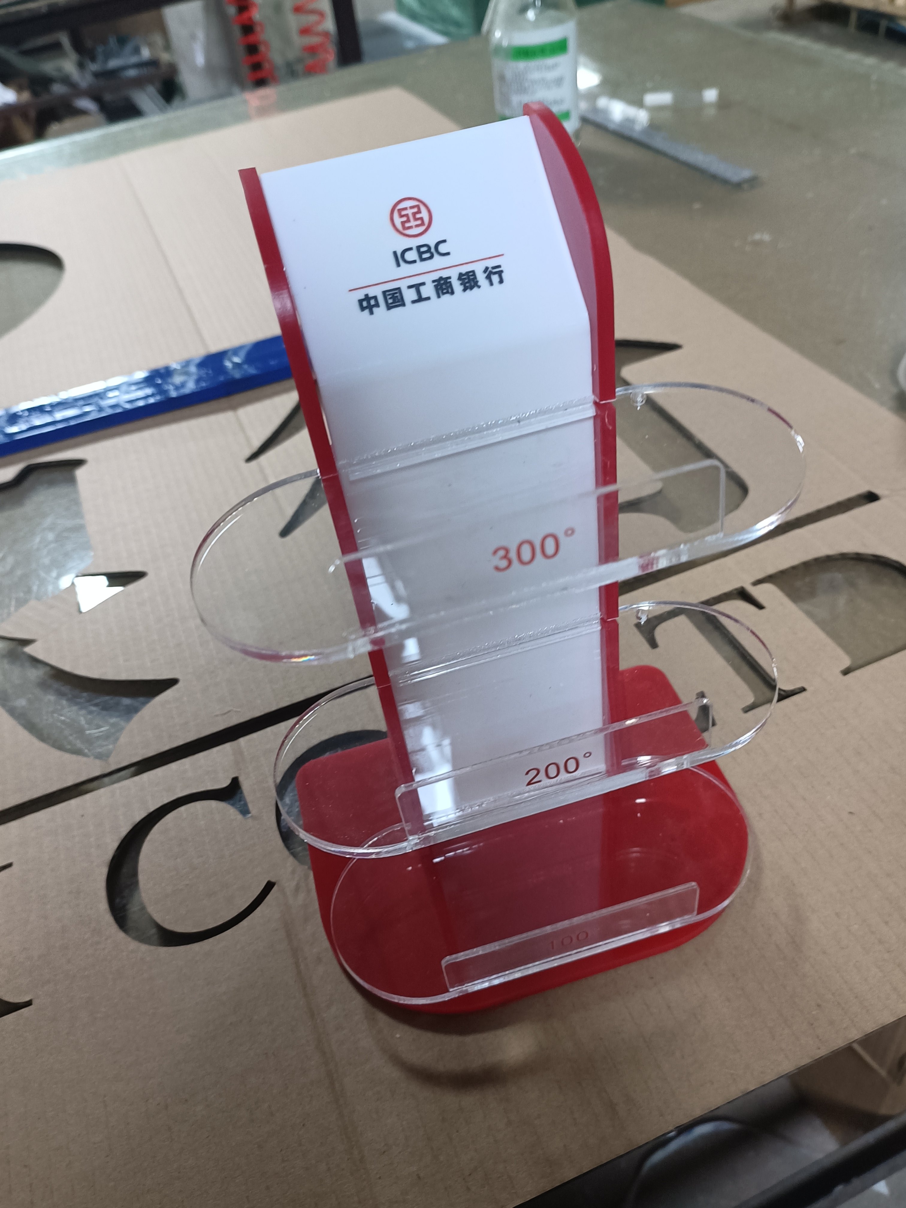 眼镜架亚克力展示架银行6S系统标识桌面老花眼镜支架