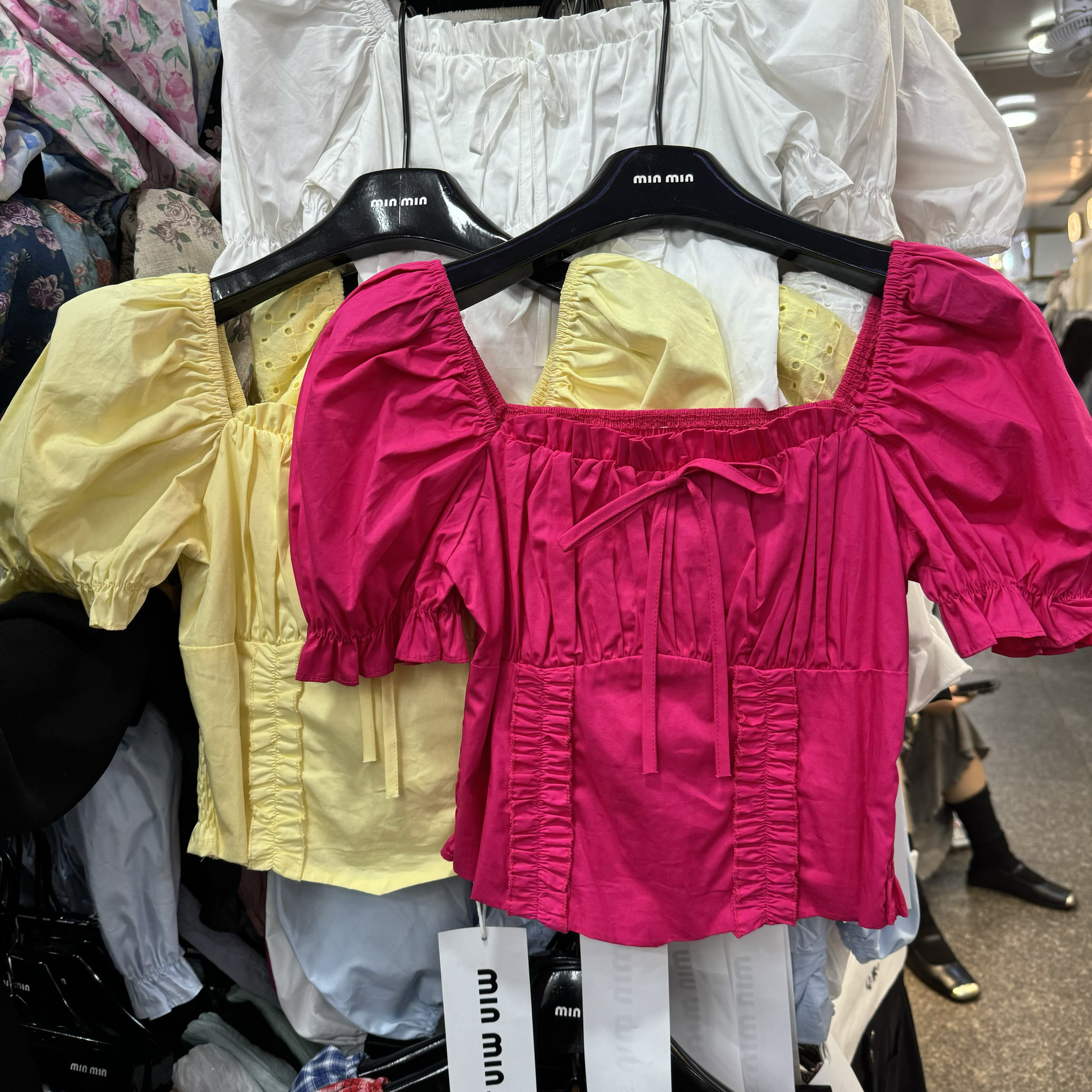 2025夏季韩版显瘦法式复古少女宫廷风甜美方领泡泡袖性感辣妹上衣