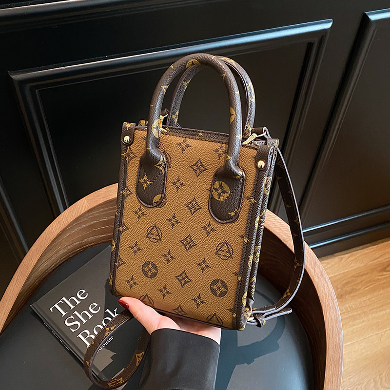 轻奢复古手机包2025新款老花女包时尚气质琴谱包大容量单肩斜挎包