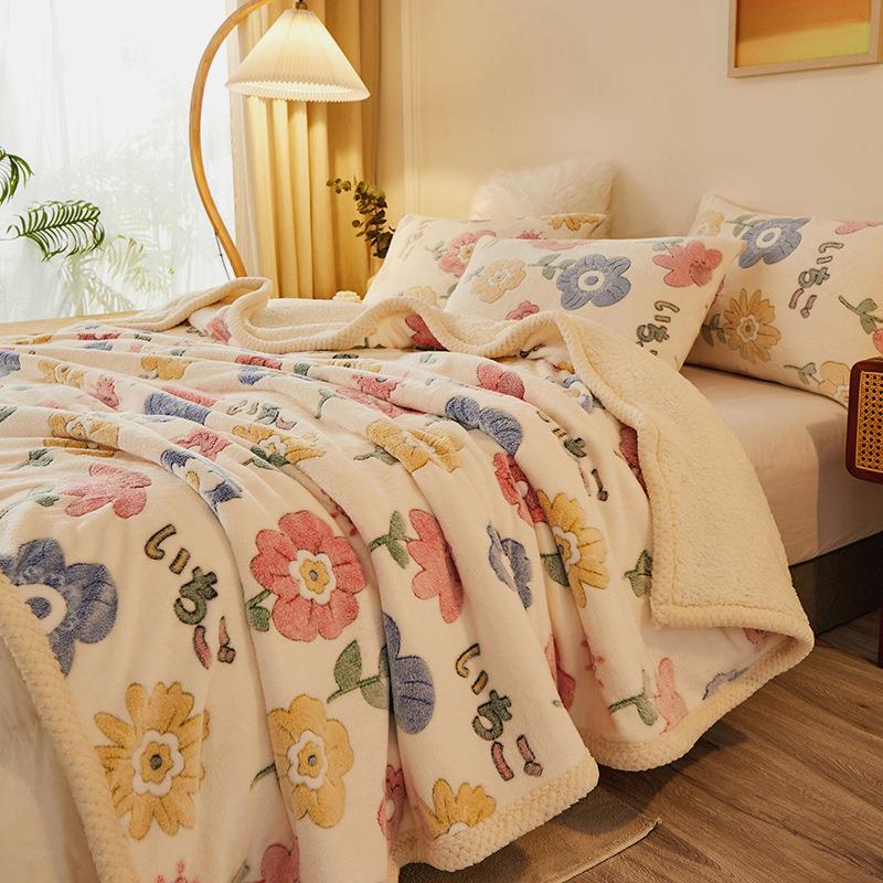 现货双层毛毯加厚冬季儿童小午睡盖毯珊瑚绒保暖法兰绒毯