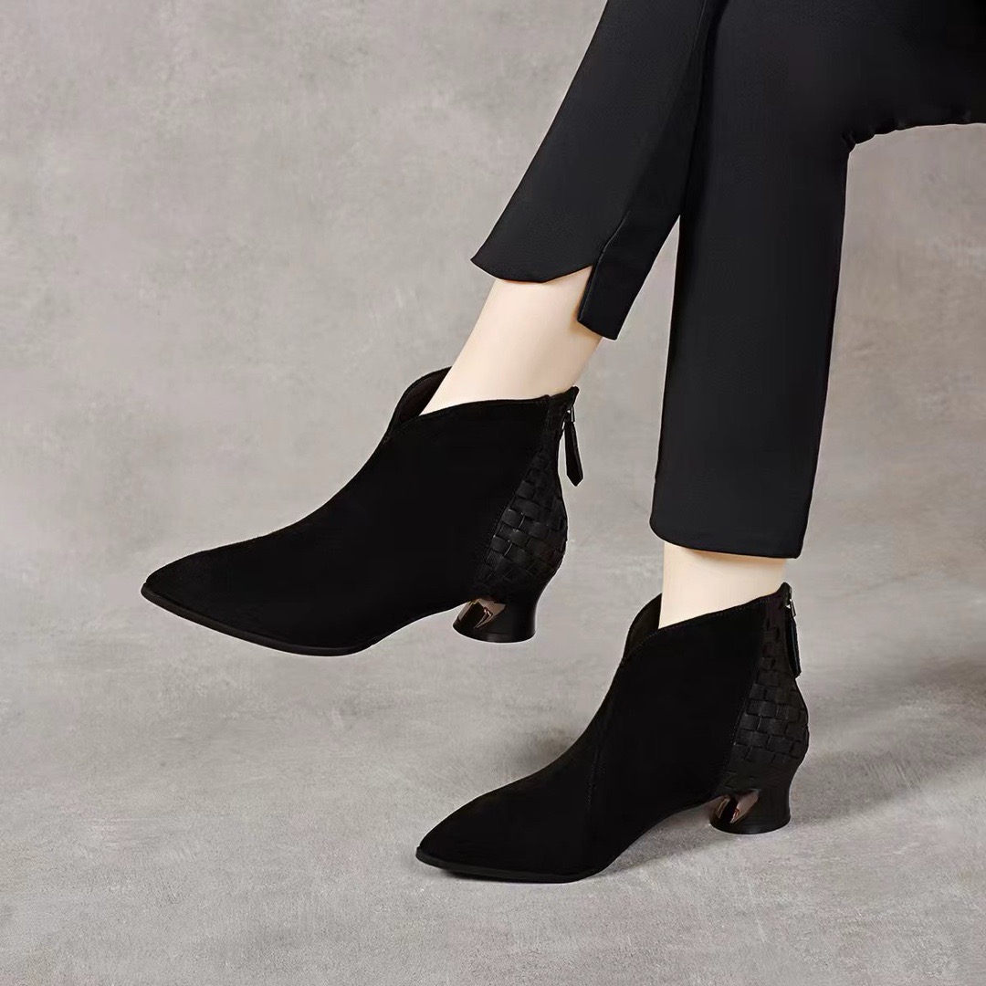 羊绒时尚百搭尖头短靴秋冬女款靴子粗跟加绒女靴气质绒面裸靴单靴