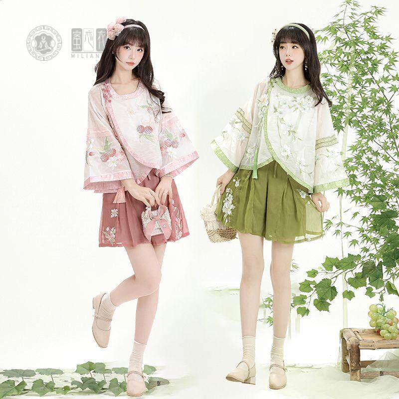 小梨花宋制圆领女重工刺绣复原款