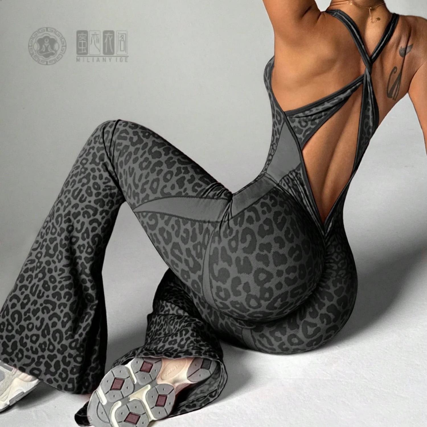 拿铁女孩瑜伽连体衣女高腰提臀