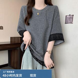 春夏新款黑色蕾丝花边正肩短袖T恤女大码胖妹妹宽松显瘦德绒上衣