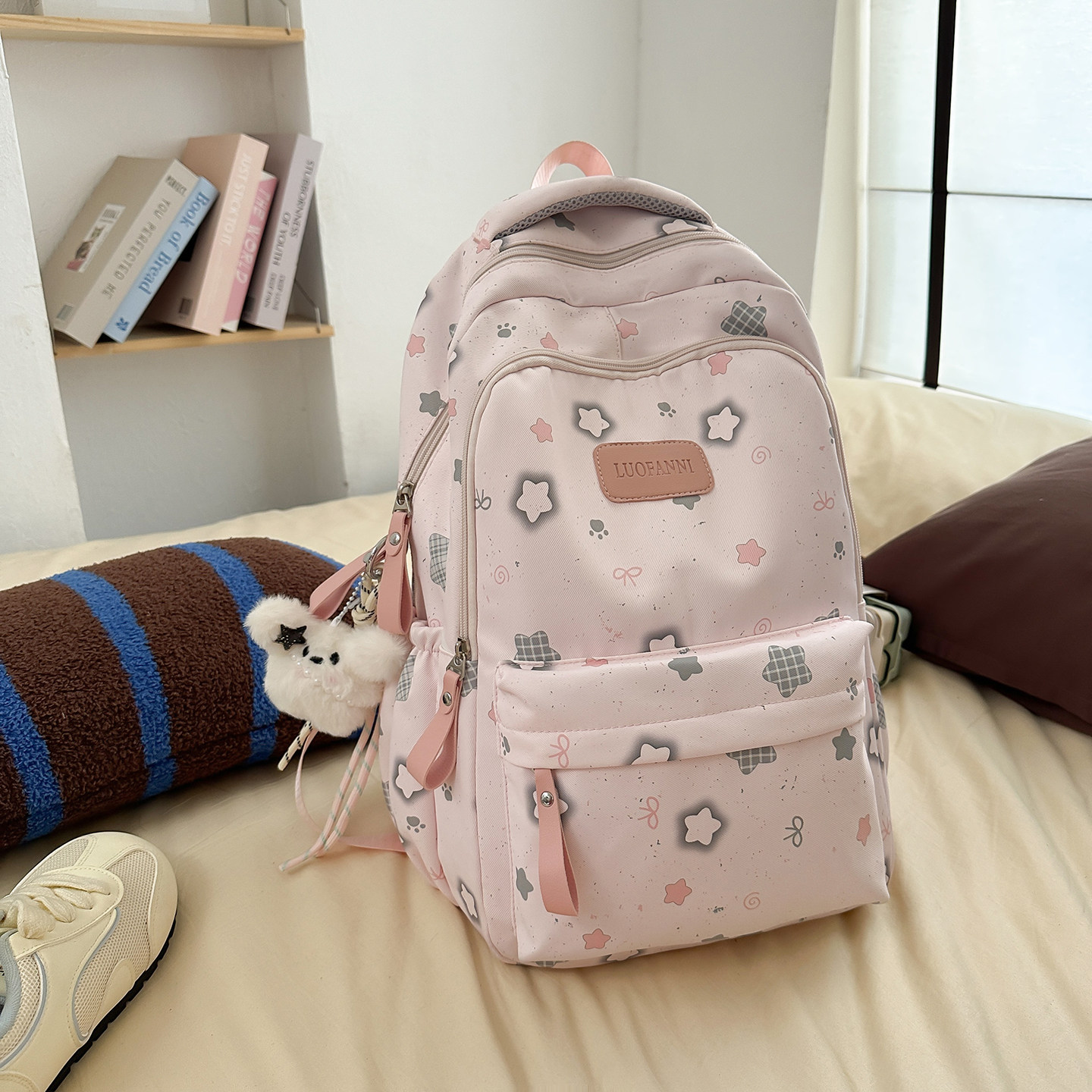 可爱星星双肩包女学生韩系学院风大容量轻便书包初中高中生