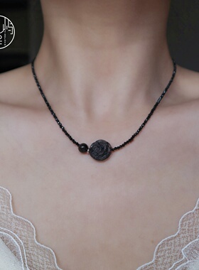 【黑玫瑰】星鹿屿项链极简黑尖晶锁骨链通勤饰品清冷风现代女生