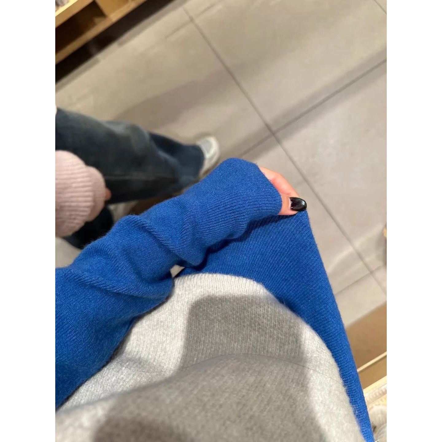 修身内搭半高领针织打底衫
