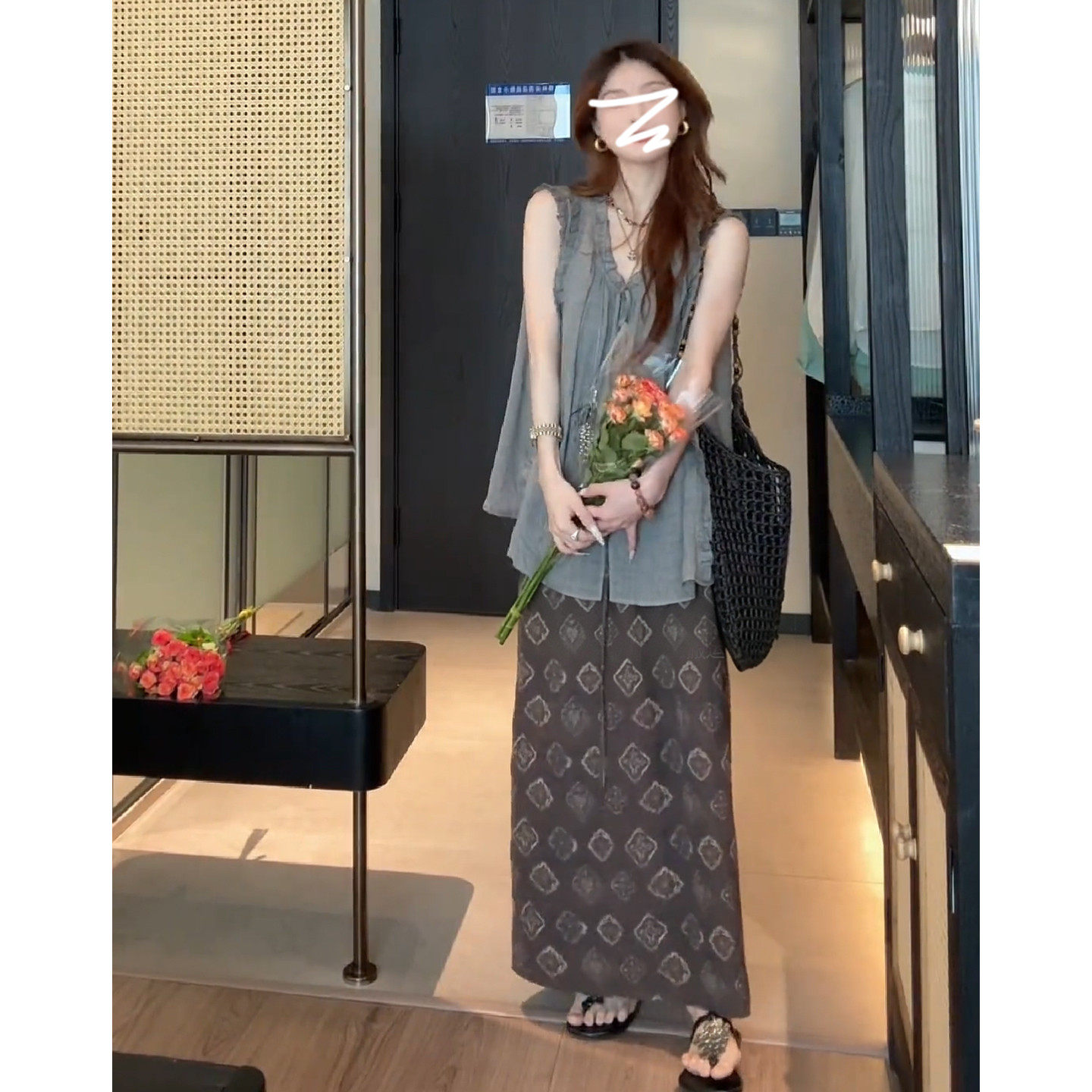 法式复古慵懒风气质木耳边V领上衣印花长裙夏季旅游度假风连衣裙