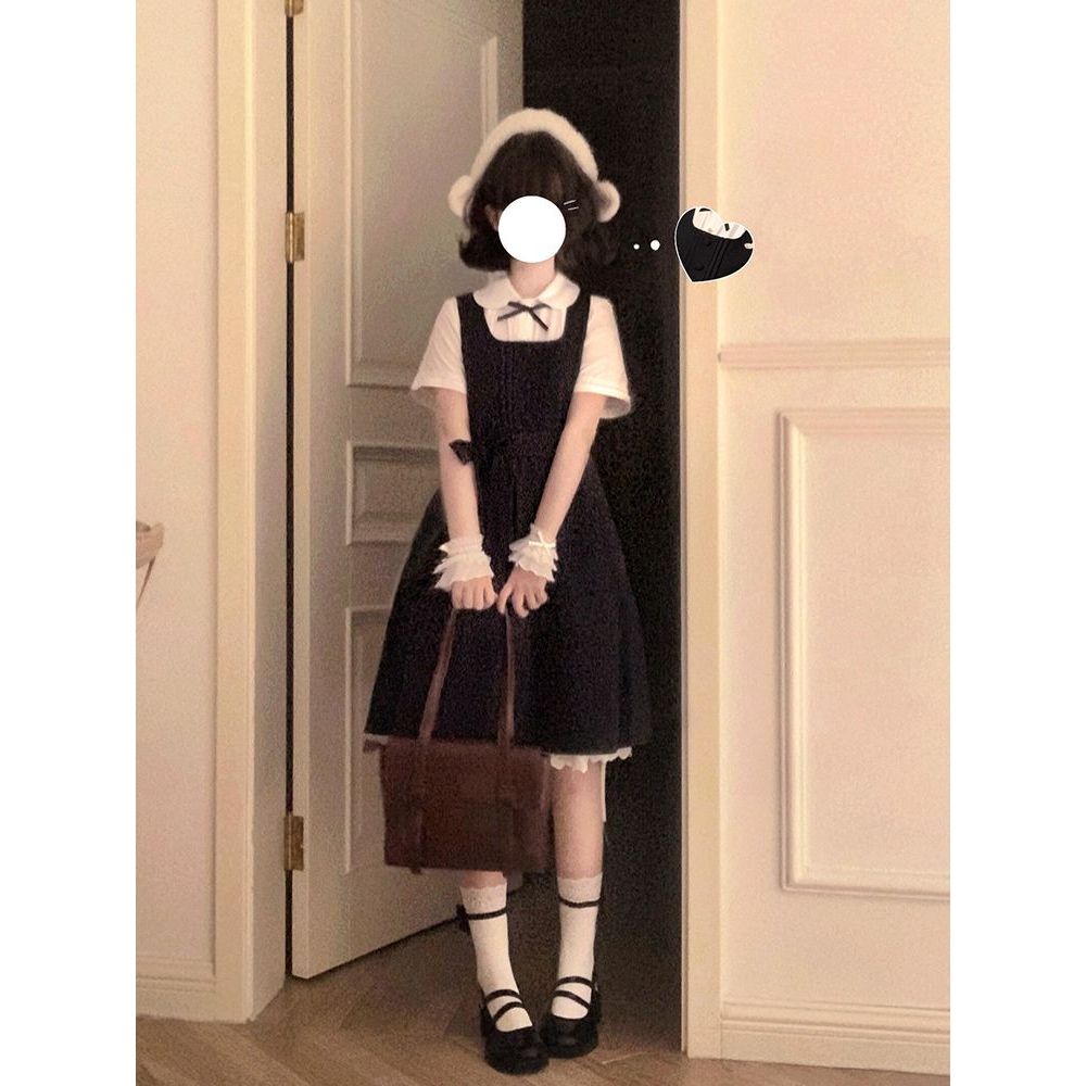 黑松塔塔 日系学院风甜美感穿搭设计感娃娃领内搭收腰背带裙套装