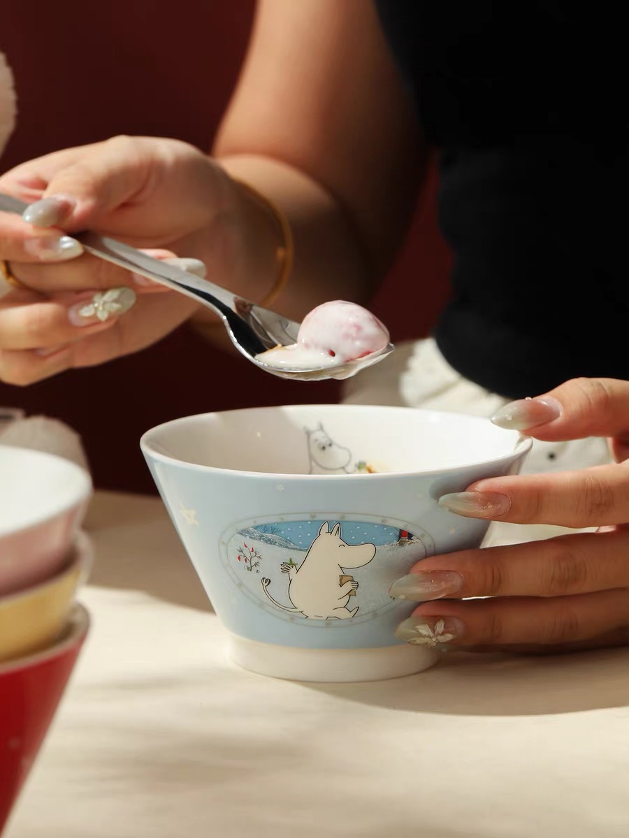 moomin姆明陶瓷儿童专用米饭碗具釉下彩餐具家用新款饭碗面碗汤碗