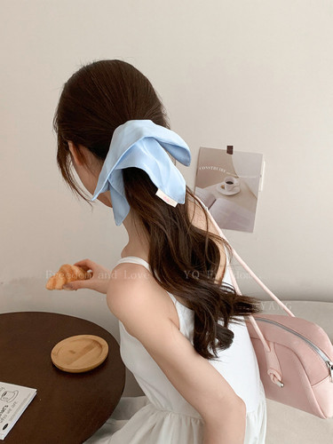 26度晚风气质缎面方巾大肠发圈女2024新款高级感韩系头绳发饰头饰