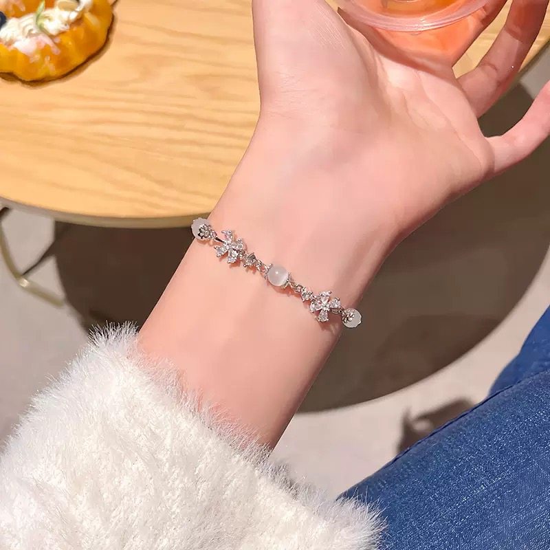 26度晚风韩版猫眼石花朵手链女轻奢小众设计抽拉式网红手串百搭,饰品/流行首饰/时尚饰品新,手链,淘宝优惠券,粉丝福利购,淘宝优惠卷