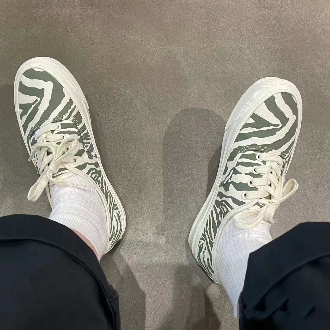 Vans绿色斑马纹男女板鞋休闲鞋