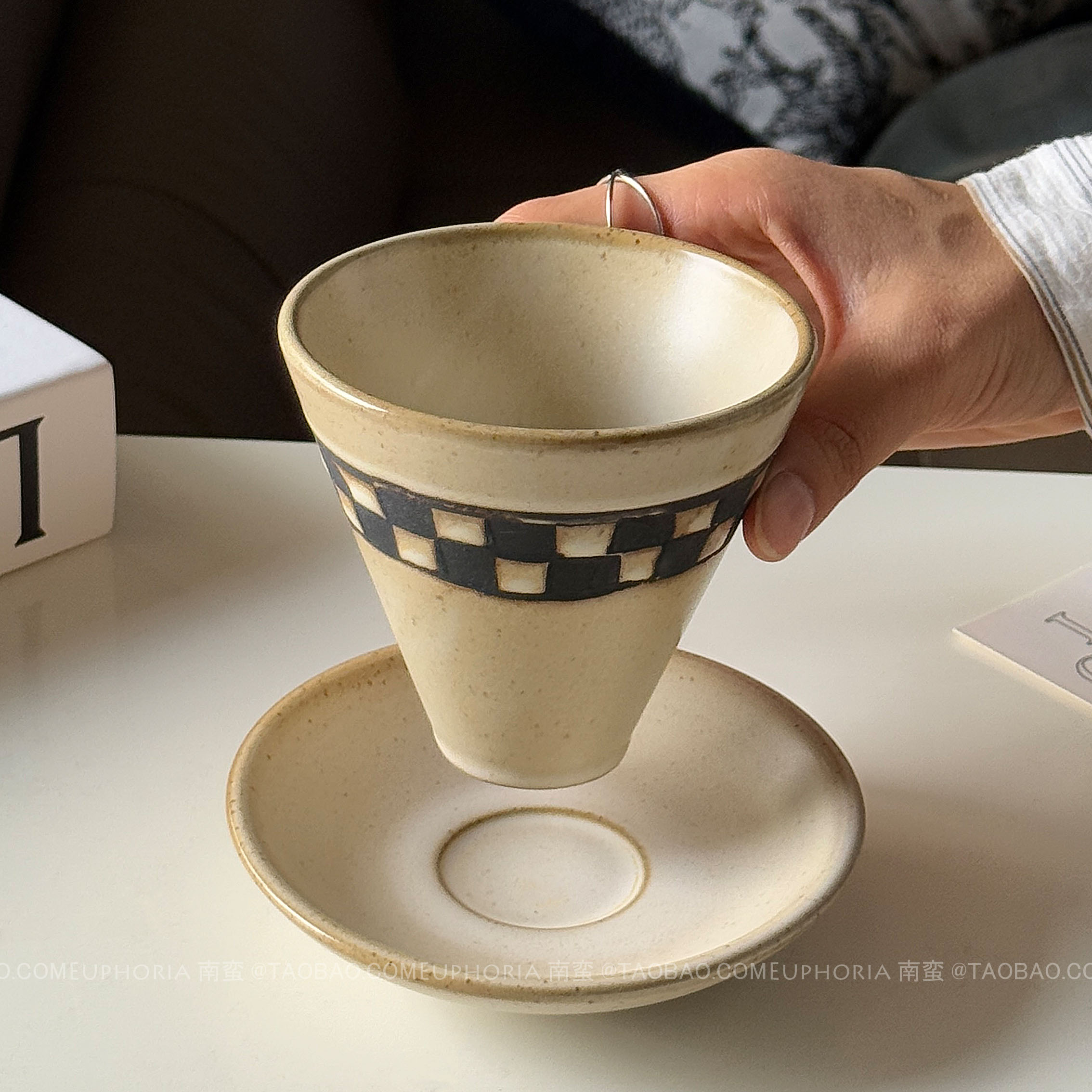 日式复古粗陶方格咖啡杯碟陶瓷杯