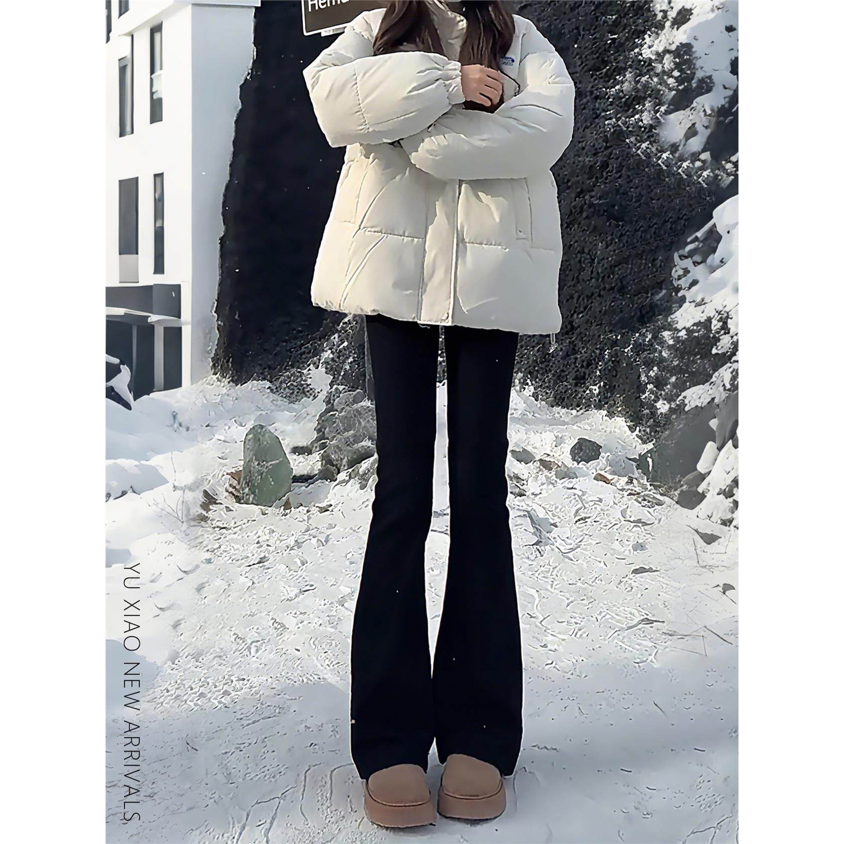 加绒加厚黑色微喇牛仔裤女秋冬弹力大码梨型身材胖mm显瘦马蹄裤子