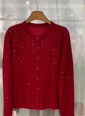 小艺欧货女装2025年冬季满天星重工烫钻钩花圆领显瘦针织衫8922H