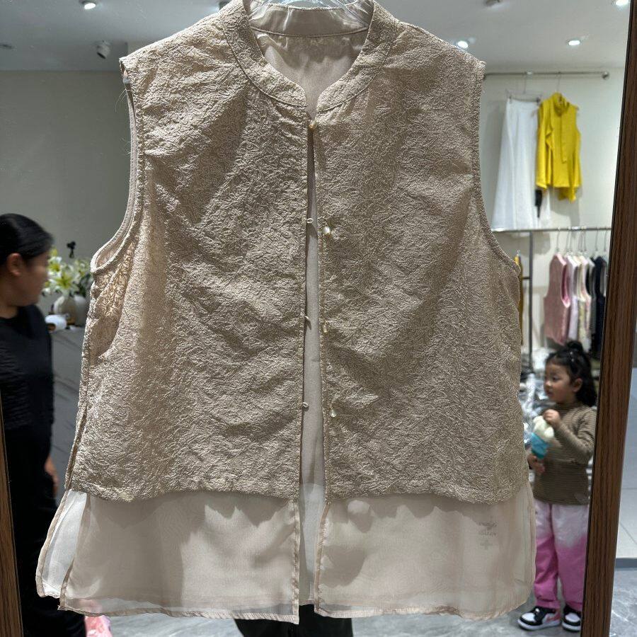 小艺欧货女装2026春夏款中式立领盘扣拼接网纱提花无袖马甲6688H