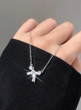 简约气质感锁骨链女轻奢百搭吊坠