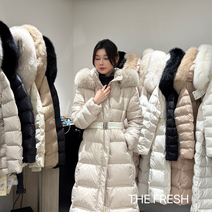 THE FRESH-暖羽绒服外套(配腰带可拆帽子可拆真狐狸毛毛领)25503