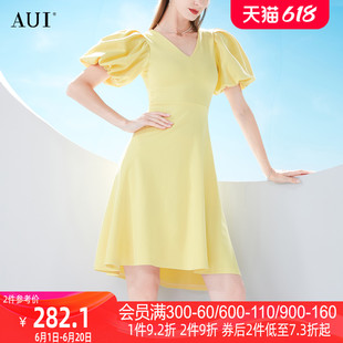 显瘦a字裙 名媛减龄修身 连衣裙女2024夏新款 AUI黄色气质v领泡泡袖