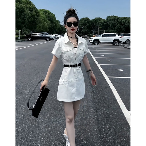 极简风气质美式设计感工装连衣裙女今年流行氛围感修身收腰A字裙
