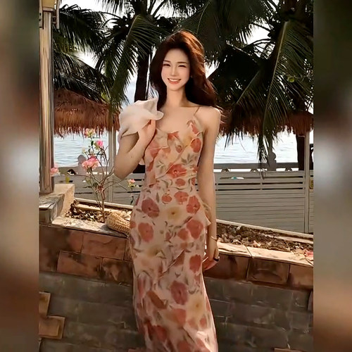 法式度假风印花碎花吊带沙滩长裙