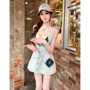 辣妹风纯欲单排扣设计感背心连衣裙女夏季新款26年修身A字短裙潮