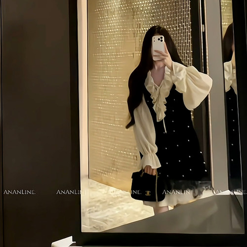 2026年秋季法式千金小香风时尚宽松洋气休闲衬衫黑色背心裙两件套