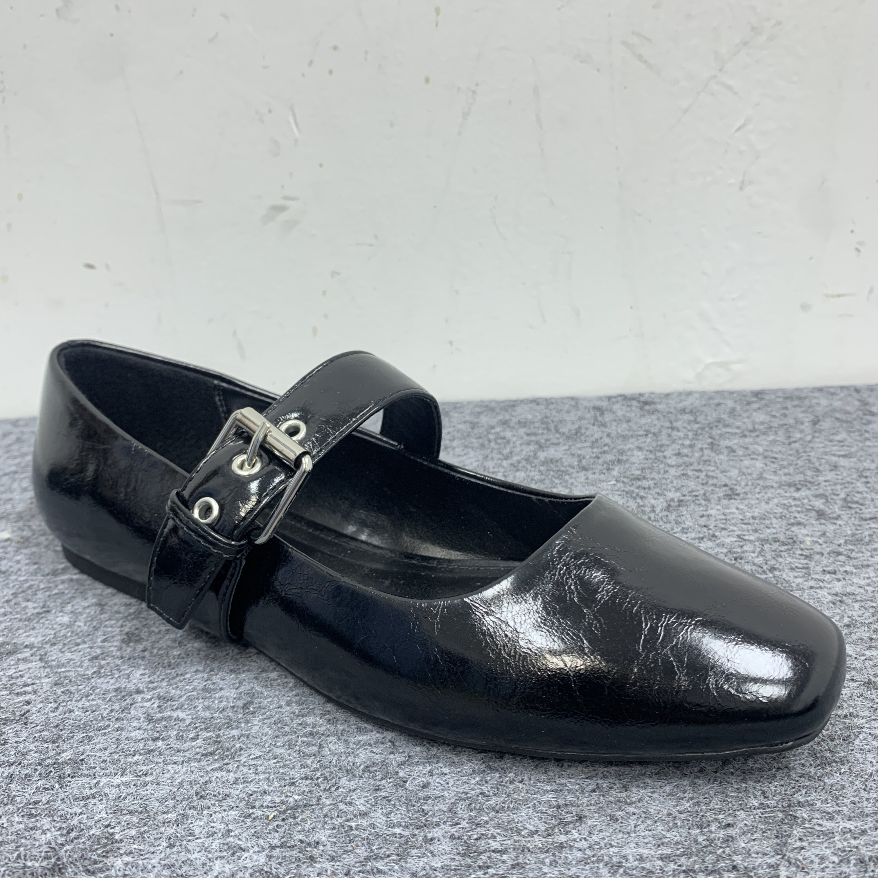 Europe and America Tail goods 2025 The new French Minority Mary Jane shoes female Straight buckle Small leather shoes Flat bottom Ballet Single shoes