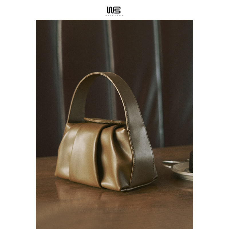 微芭莎褶皱包2022新款潮手拎包真皮单肩包百搭斜挎包ins包包女小