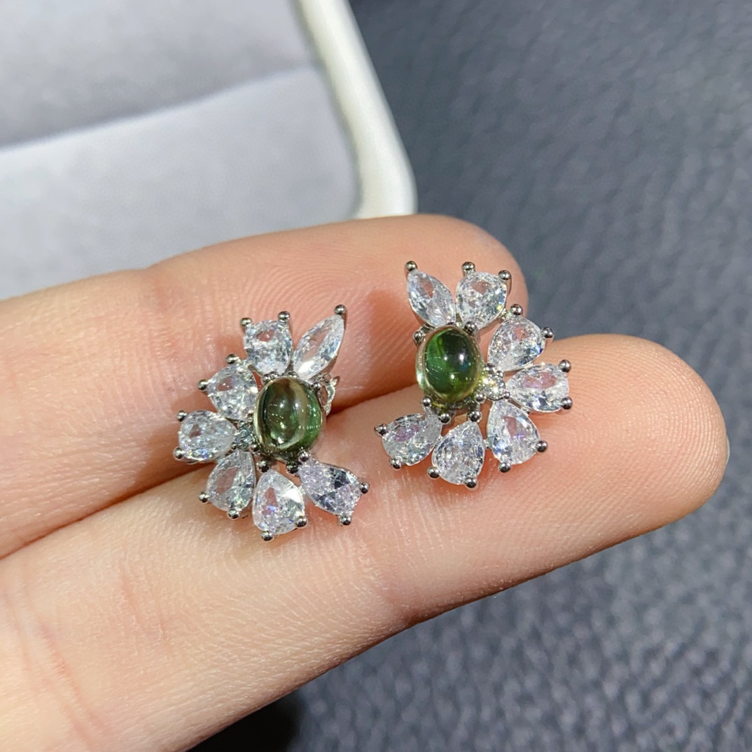 纯天然糖果碧玺耳钉 全净体满火彩4*5mm 925纯银镶嵌