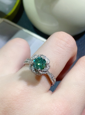 手捧花蓝绿色莫桑钻戒指开口主石1克拉上手超美配大证指环女