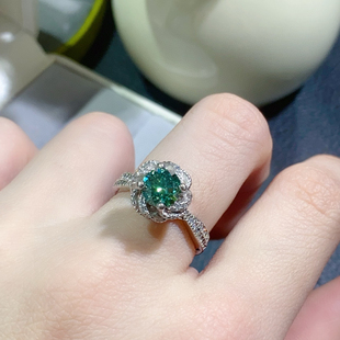 手捧花蓝绿色莫桑钻戒指开口主石1克拉上手超美配大证指环女