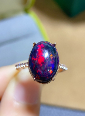 天然炫彩黑欧泊戒指925银镀18K白金镶嵌10*14mm特惠超赞火彩