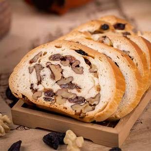 秋林里道斯列巴果仁葡萄干面包老式糕点俄罗斯特色
