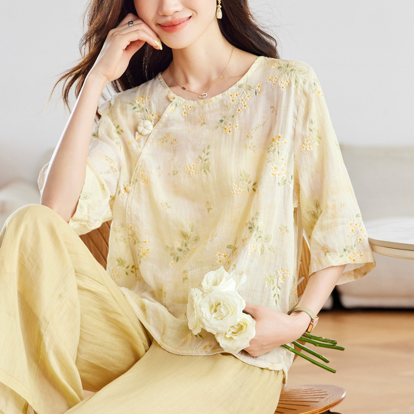 初影 复古苎麻绣花衬衫女2025夏季新款新中式斜襟宽松休闲衬衣