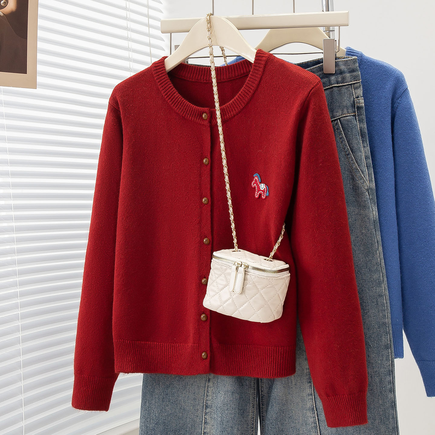 新年红马上有钱针织衫毛衣女长袖2026春装新款圆领套头上衣毛衣,女装/女士精品,毛针织衫,淘宝优惠券,粉丝福利购,淘宝优惠卷