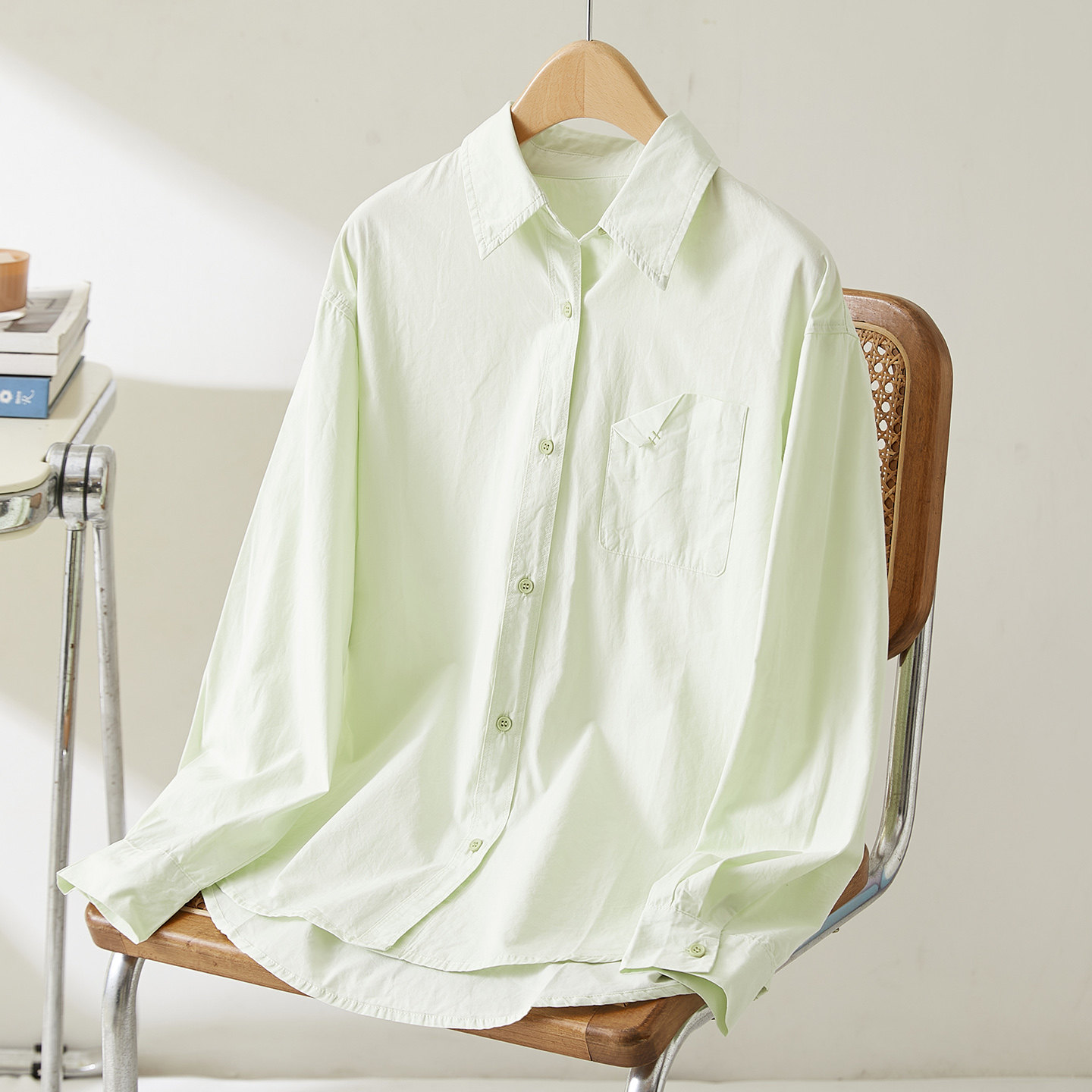 初影 翻领衬衫女长袖2025夏季新款简约时尚上衣韩版休闲女士衬衣